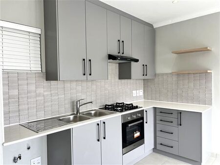 2 Bedroom Apartment in Table View