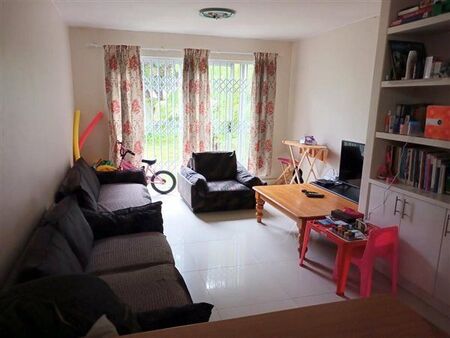 3 Bedroom Apartment in Plumstead