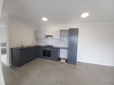 2 Bedroom Apartment in Burgundy Estate