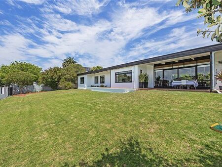 4 Bedroom House in Durbanville Hills