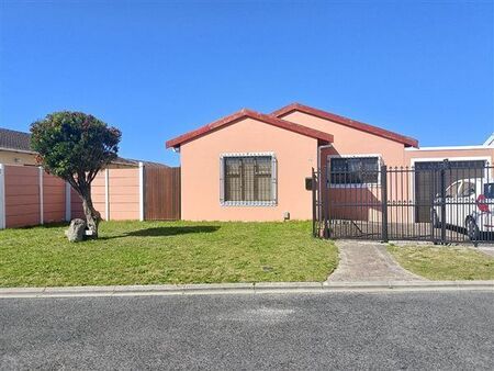 2 Bedroom House in Ottery