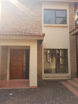 3 Bedroom Townhouse in Lydenburg
