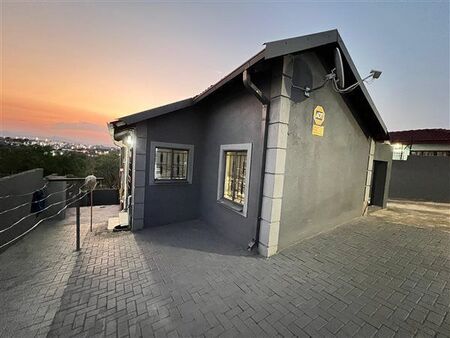 3 Bedroom House in Kamagugu