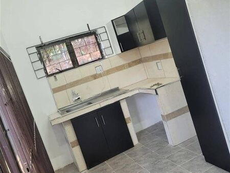 1 Bedroom House in Northdene