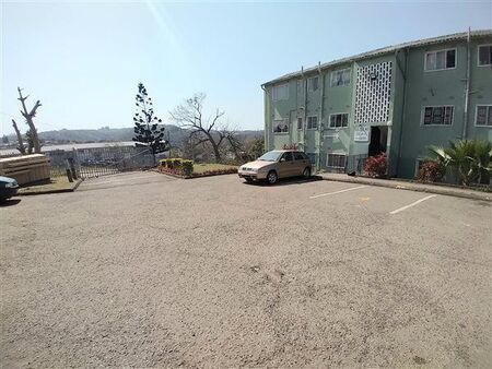3 Bedroom Apartment in Hillary