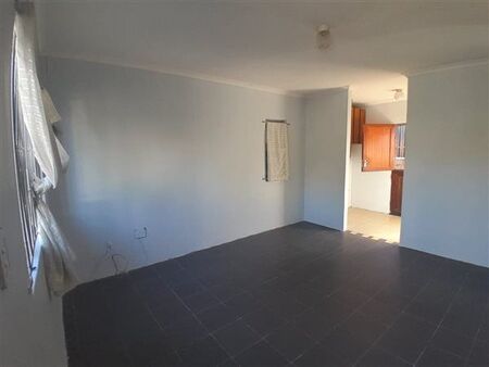 2 Bedroom House in Westham