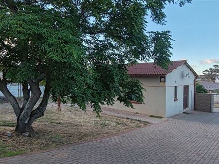 2 Bedroom House in Vredenburg