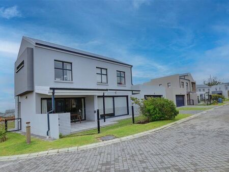 3 Bedroom House in Kraaibosch Park
