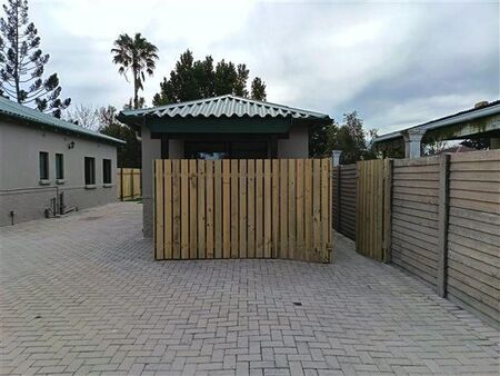 1 Bedroom Apartment in George South