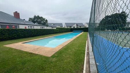 2 Bedroom apartment to rent in Emberton Estate, Kloof