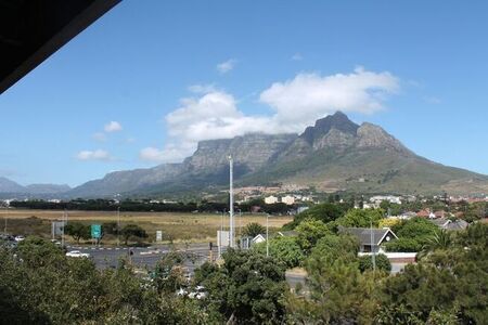 2 Bedroom apartment to rent in Mowbray, Cape Town