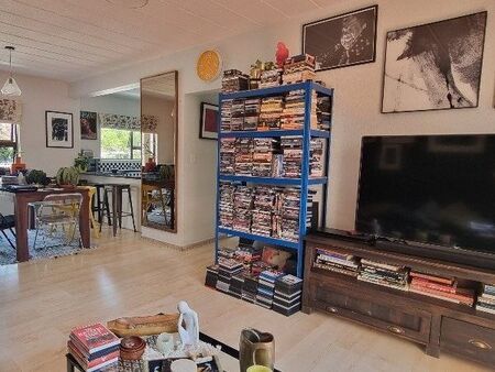 2 Bedroom Flat in Bryanston