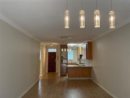 2 Bedroom Flat in Illovo