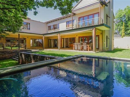 5 Bedroom Cluster in Bryanston