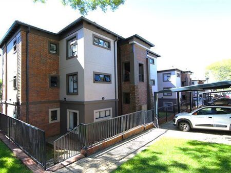 2 Bedroom Apartment in Craighall Park