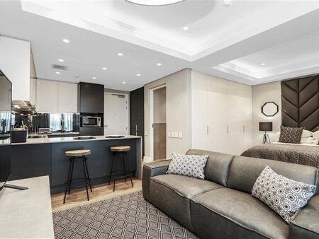 Studio apartment in Melrose Arch