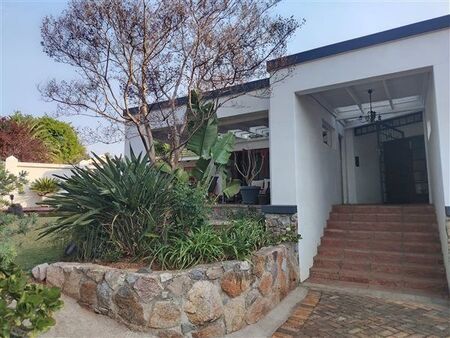 3 Bedroom House in Robindale