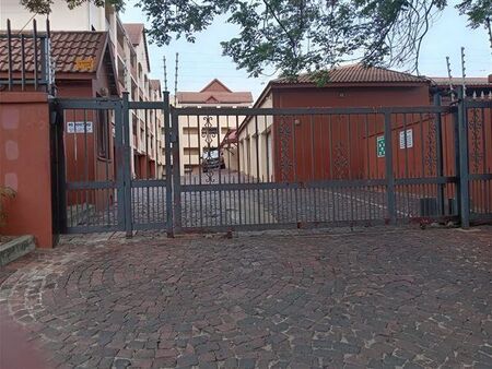 3 Bedroom Apartment in Ferndale