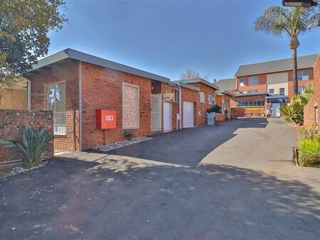 3 Bedroom Townhouse in Ferndale