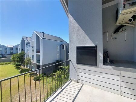 2 Bedroom Apartment in Burgundy Estate