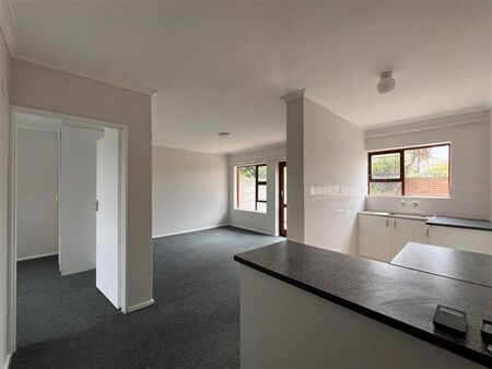 1 Bedroom Apartment in Vredekloof East
