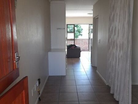 1 Bedroom Apartment in Oudtshoorn