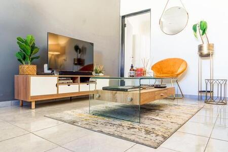 2 Bedroom House in Ferndale