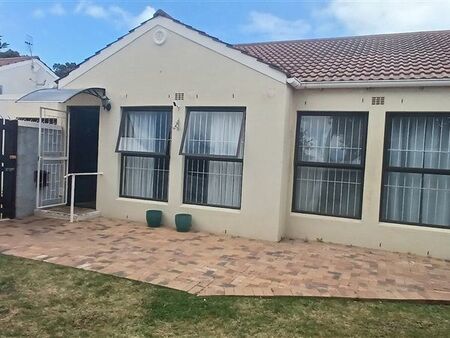 2 Bedroom House in Table View