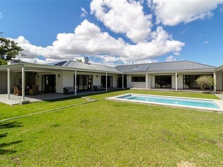 4 Bedroom House in Constantia