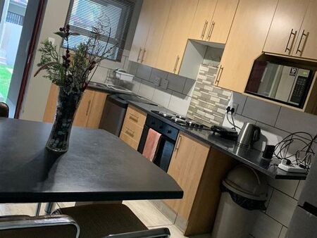 3 Bedroom Apartment in Ferndale