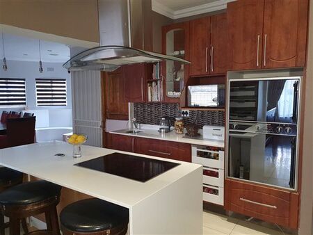 7 Bedroom House in Blairgowrie