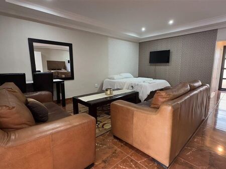 1 Bedroom Apartment in Cresta