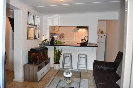 Bachelor apartment in Blairgowrie