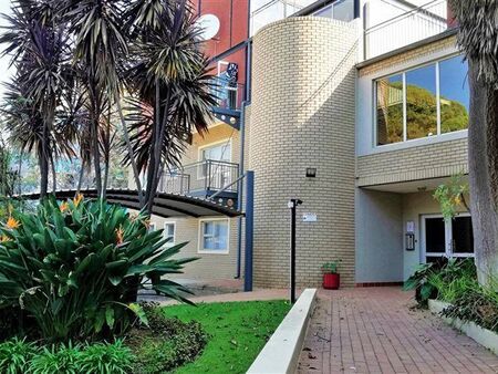 3 Bedroom Apartment in Ferndale