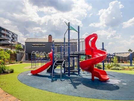 3 Bedroom Apartment in Fairland