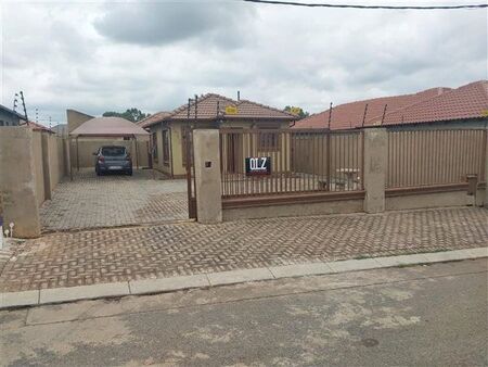 2 Bedroom House in Riverlea