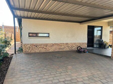 3 Bedroom House in Nietgedacht Ah