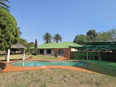 6 Bedroom House in Walkerville