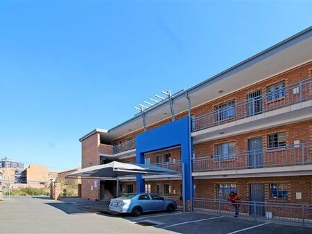 0.5 Bedroom House in Kempton Park Central