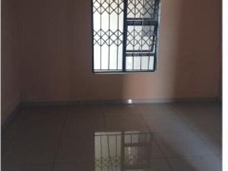 1 Bedroom House in Windmill Park
