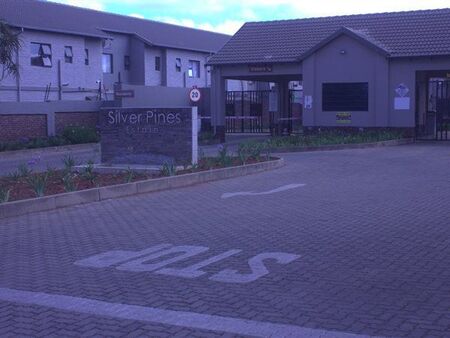 3 Bedroom Apartment in Rynfield Ah