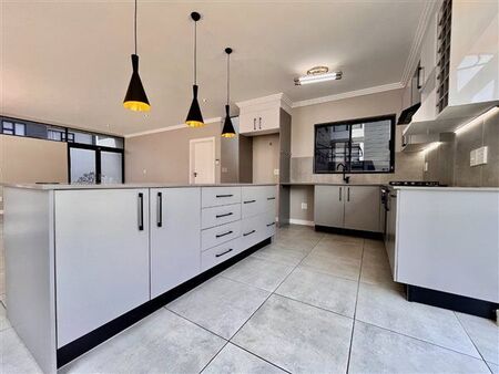 3 Bedroom House in Rynfield Ah