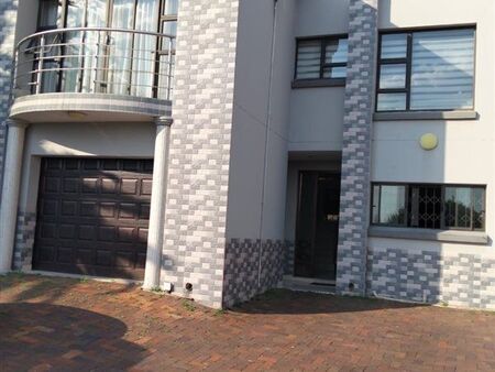 4 Bedroom House in Laudium