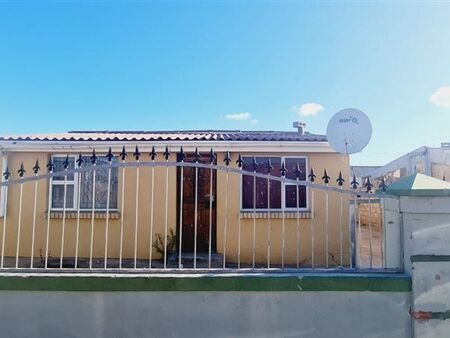 2 Bedroom House in Kwazakhele