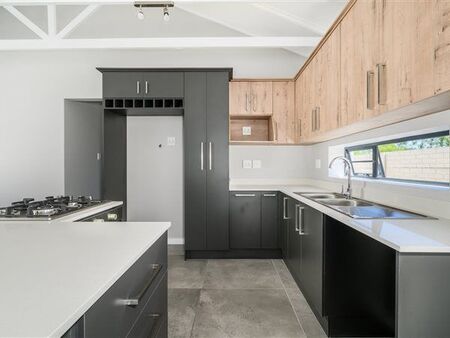 3 Bedroom House in Fairview