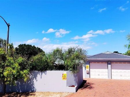 3 Bedroom House in West Beach