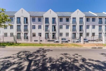2 Bedroom Apartment in Stellenbosch Central