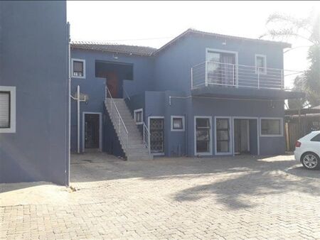 2 Bedroom Apartment in Silverton