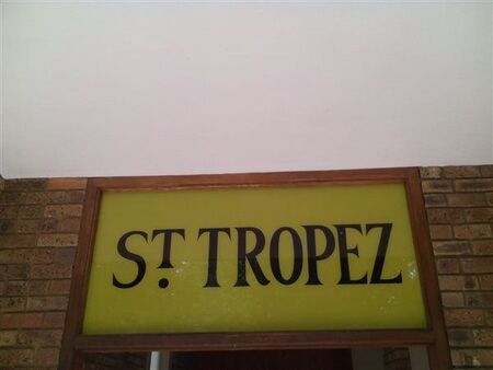 1.5 Bedroom Apartment in Sunnyside