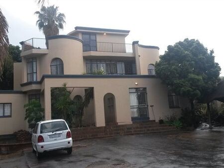 2 Bedroom Apartment in Magalieskruin